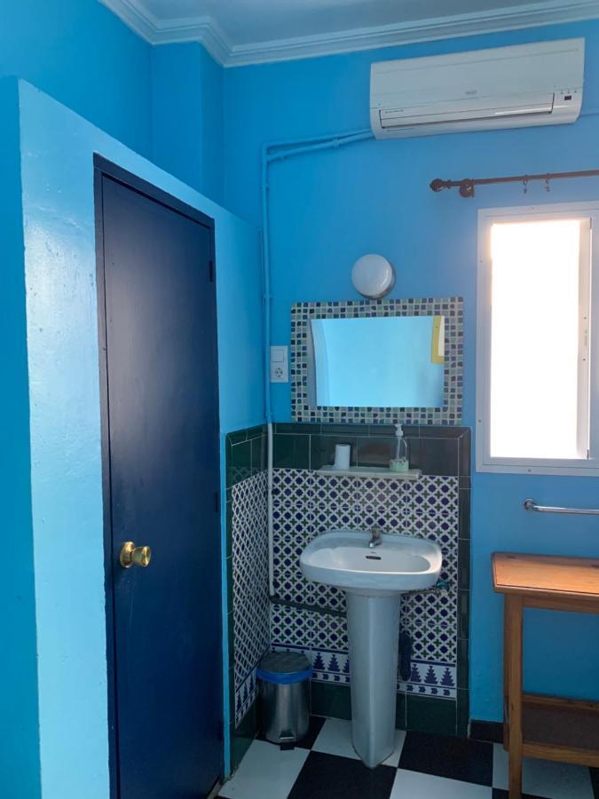 Pension Lisdos Sevilla Buitenkant foto